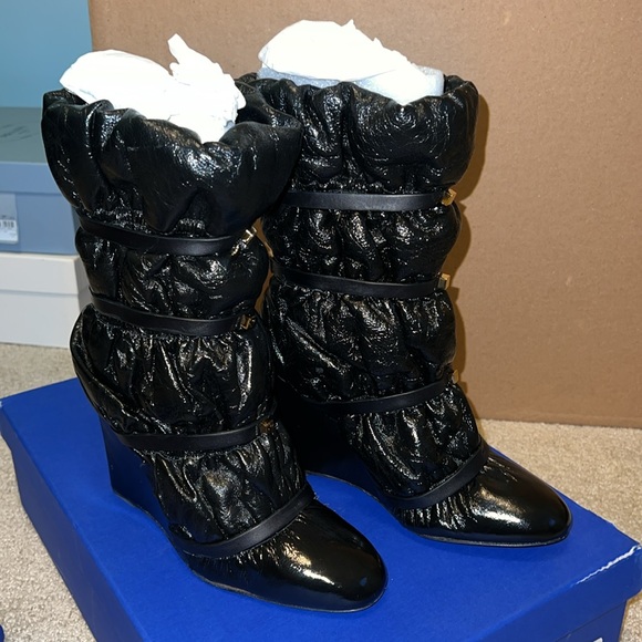 NWT STUART WEITZMAN WOMEN’S DUVET ROUND TOE STUDDED LEATHER WEDGE BOOTS - Picture 3 of 12